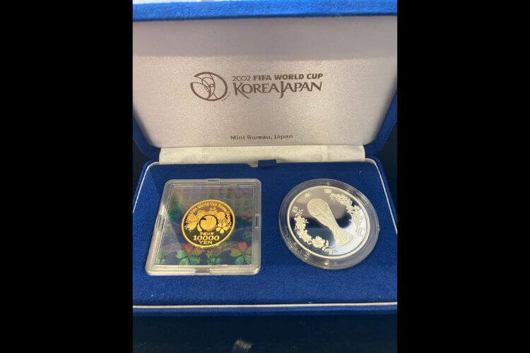 2002FIFAワールドカップ™記念 1万円金貨と千円銀貨セット