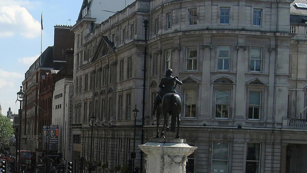 Charles-I-statue