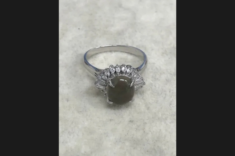 Pt900 石付リング 6.7g