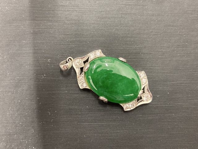 ヒスイ ペンダントトップ