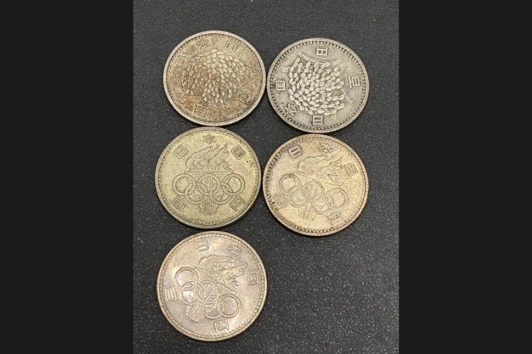 100円銀貨 5枚