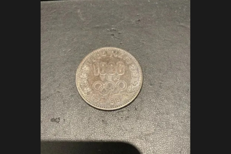 1000円銀貨
