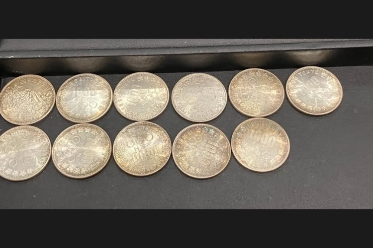 1000円銀貨 11枚
