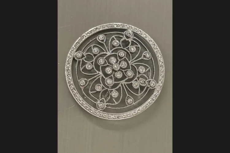 K18 ブローチ D0.55ct 7ｇ