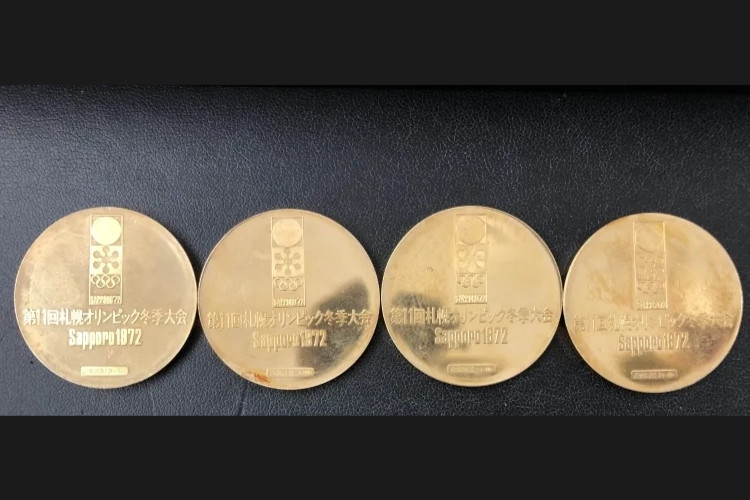 札幌オリンピック冬季大会記念メダル 4枚