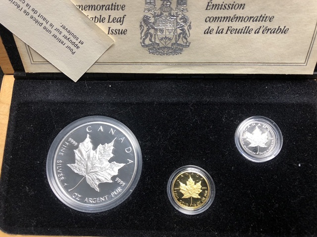 メイプルリーフ金貨・白金貨・銀貨セット