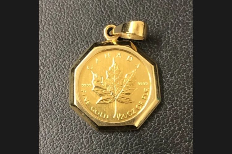 メイプルリーフ金貨 1/20oz K18枠付