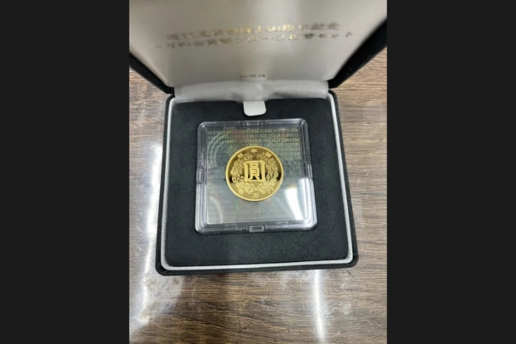 近代通貨制度150周年記念1万円金貨
