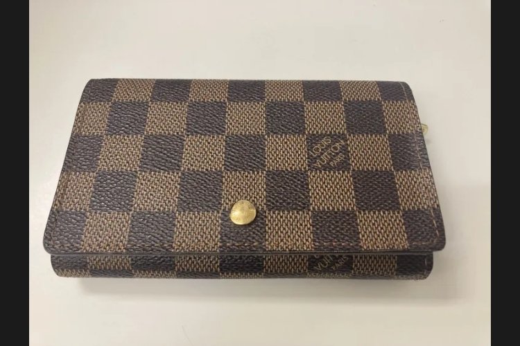 ルイ・ヴィトン 財布 ダミエポルトモネビエトレゾール