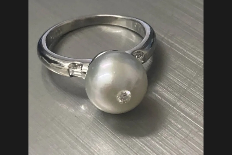 Pt900パール9.4mm玉(1.25g)付リング 5.23ｇ