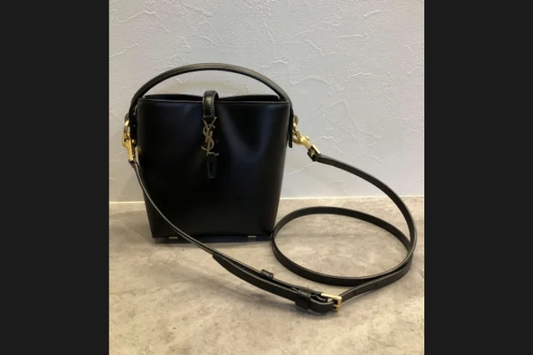 YSL バケットバッグ